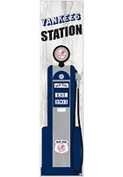 New York Yankees Retro Pump Leaner Sign