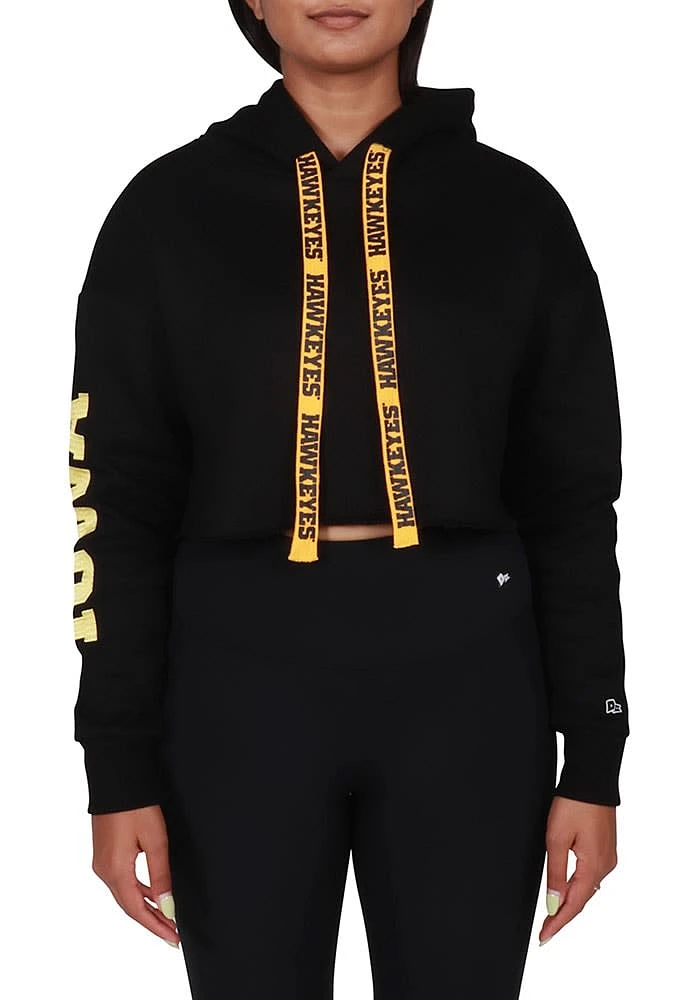 Hype and Vice Iowa Hawkeyes Womens Black Cropped Hooded Sweatshirt