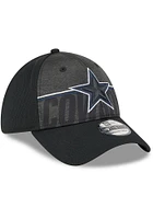 New Era Dallas Cowboys Mens Black 2023 Training Camp 39THIRTY Flex Hat