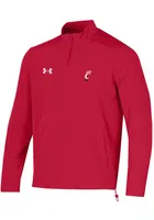 Under Armour Cincinnati Bearcats Mens Sideline Motivate 2.0 Long Sleeve Qtr Zip Pullover