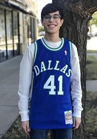 Dirk Nowitzki Dallas Mavericks Mitchell and Ness 98-99 Throwback Swingman Jersey