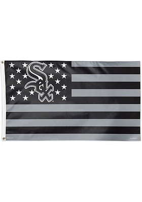 Chicago White Sox Stars and Stripes Black Silk Screen Grommet Flag
