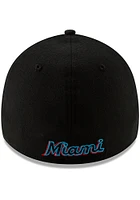 New Era Miami Marlins Mens Black Team Classic 39THIRTY Flex Hat
