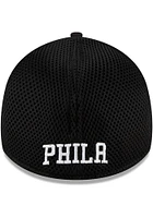 New Era Philadelphia 76ers Mens Black and White Neo 39THIRTY Flex Hat