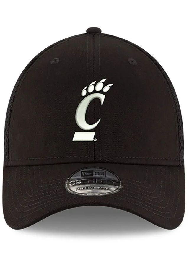 New Era Cincinnati Bearcats Mens Black and White Neo 39THIRTY Flex Hat