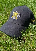 New Era Wichita State Shockers Mens Black Team Classic 39THIRTY Flex Hat