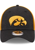 New Era Iowa Hawkeyes Mens Black Shadowed Neo 39THIRTY Flex Hat