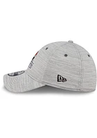 New Era Cleveland Browns Mens Grey 2022 Training Camp Coach 39THIRTY Flex Hat