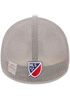 New Era FC Dallas Mens Grey MLS 2022 Salute to Service 39THIRTY Flex Hat