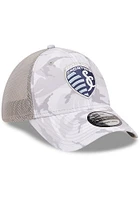 New Era Sporting Kansas City Mens Grey MLS 2022 Salute to Service 39THIRTY Flex Hat