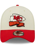 New Era Kansas City Chiefs Mens Ivory 2022 Sideline 39THIRTY Flex Hat