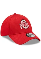 New Era Ohio State Buckeyes Mens Red Essential 39THIRTY Flex Hat