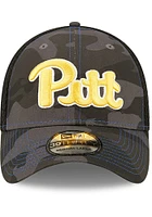 New Era Pitt Panthers Mens Black Camo 39THIRTY Flex Hat