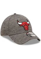 New Era Chicago Bulls Mens Grey Essential 39THIRTY Flex Hat
