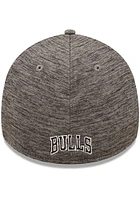New Era Chicago Bulls Mens Grey Essential 39THIRTY Flex Hat