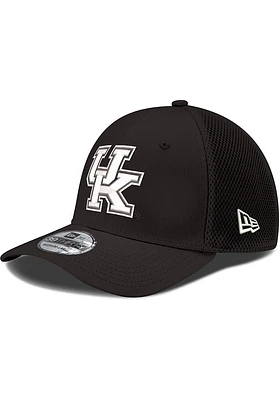 New Era Kentucky Wildcats Mens Black Logo Neo 39THIRTY Flex Hat