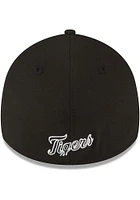 New Era Detroit Tigers Mens Black White Logo Team Classic 39THIRTY Flex Hat