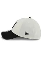 New Era Cleveland Browns Mens White 2022 Social Justice 39THIRTY Flex Hat