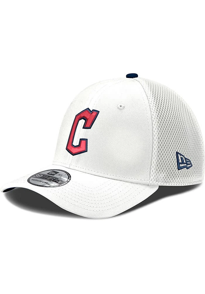 New Era Cleveland Guardians Mens White C logo Mesh Neo 39THIRTY Flex Hat