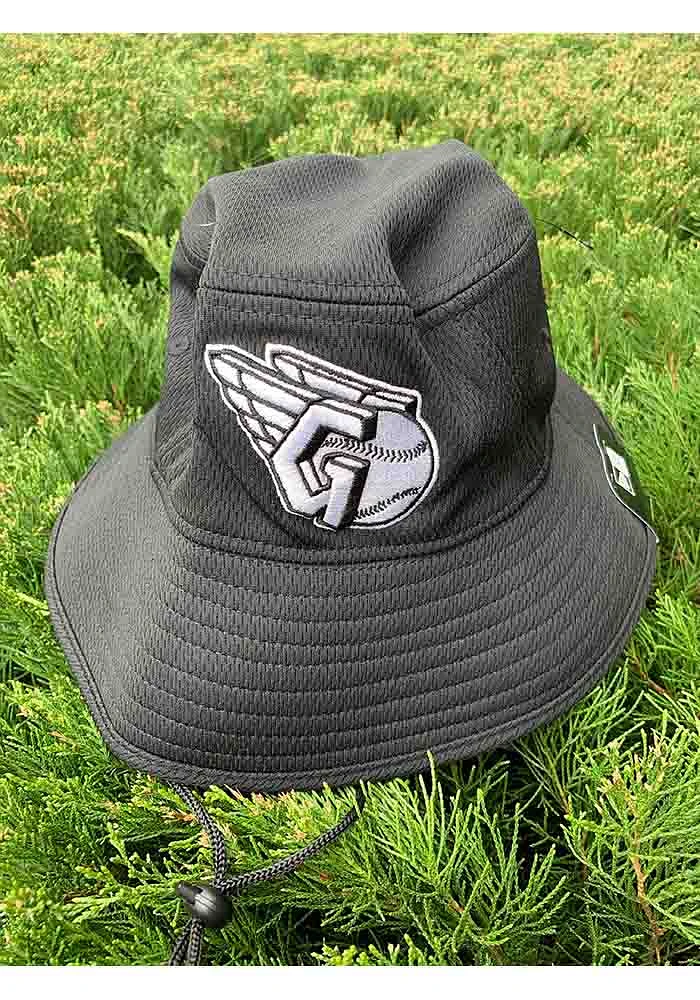 New Era Cleveland Guardians Black White Logo Mens Bucket Hat
