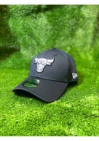 New Era Chicago Bulls Dash Mesh White Logo TC UV 9FORTY Adjustable Hat - Black