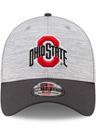 New Era Ohio State Buckeyes Mens Grey 2T Distinct Visor 39THIRTY Flex Hat