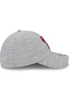 New Era Cincinnati Reds Mens Grey 2023 Clubhouse CW 39THIRTY Flex Hat