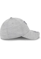 New Era Cleveland Guardians Mens Grey 2023 Clubhouse CW 39THIRTY Flex Hat