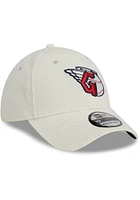 New Era Cleveland Guardians Mens White Classic 39THIRTY Flex Hat