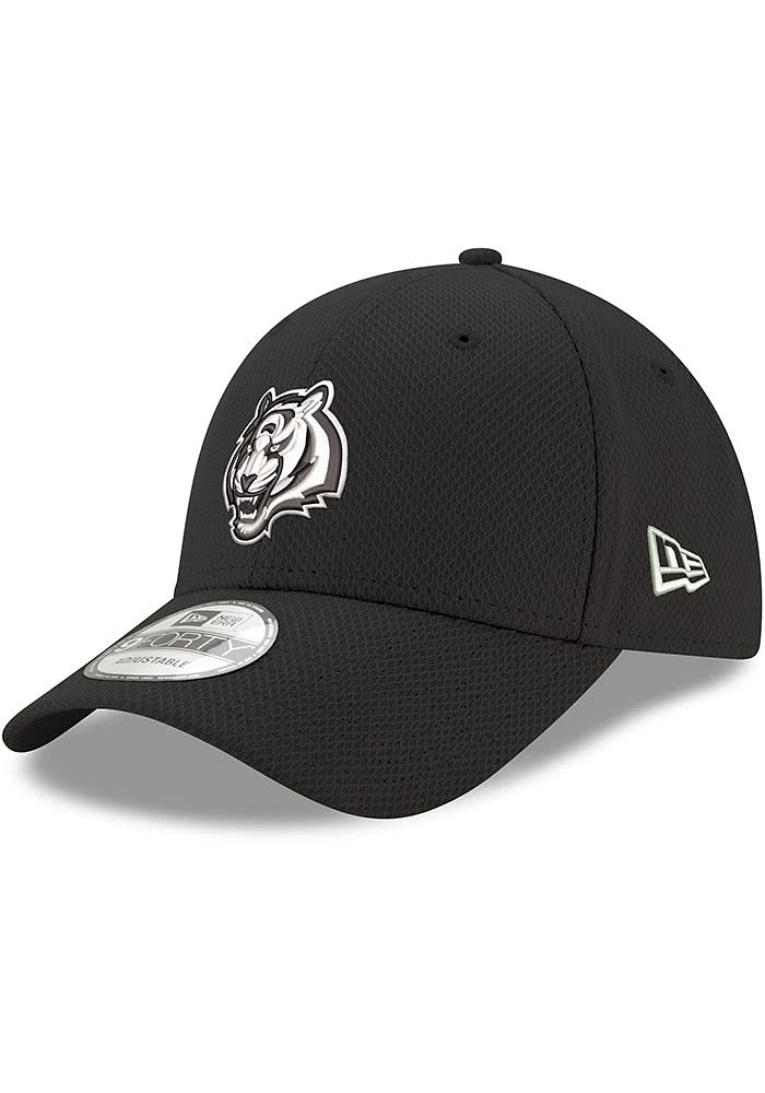 New Era Cincinnati Bengals 940SS DE CINBEN BLACK BW TIGER HEAD Adjustable Hat - Black