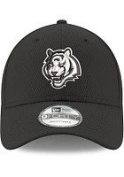 New Era Cincinnati Bengals 940SS DE CINBEN BLACK BW TIGER HEAD Adjustable Hat - Black