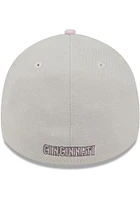 New Era Cincinnati Reds Mens Beige 2023 Mothers Day 39THIRTY Flex Hat