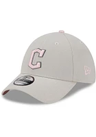 New Era Cleveland Guardians Mens Beige 2023 Mothers Day 39THIRTY Flex Hat