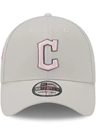 New Era Cleveland Guardians Mens Beige 2023 Mothers Day 39THIRTY Flex Hat