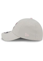 New Era Cleveland Guardians Mens Beige 2023 Mothers Day 39THIRTY Flex Hat