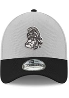 New Era Michigan State Spartans Mens White Diamond 39THIRTY Iconic Flex Hat