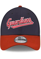 New Era Cleveland Guardians Mens Navy Blue Team Classic 39THIRTY Sport Flex Hat
