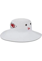 New Era Kansas City Chiefs White 2023 Training Camp Panama Mens Bucket Hat