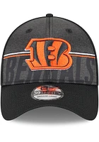 New Era Cincinnati Bengals Black 2023 Training Camp JR 39THIRTY Classic Youth Flex Hat