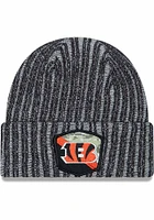 New Era Cincinnati Bengals Black 2023 Salute to Service Cuff Mens Knit Hat