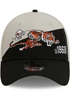 New Era Cincinnati Bengals Mens Black 2023 Sideline Retro 39THIRTY Flex Hat