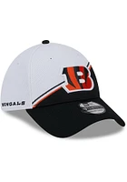 New Era Cincinnati Bengals Mens Black 2023 Sideline 39THIRTY Flex Hat