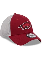 New Era Arkansas Razorbacks Mens Cardinal Evergreen  Team Neo 39THIRTY Flex Hat