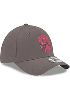 New Era St Louis City SC Mens Graphite Street Crest 39THIRTY Flex Hat