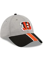 New Era Cincinnati Bengals Mens Black Visor Stripe 39THIRTY Flex Hat