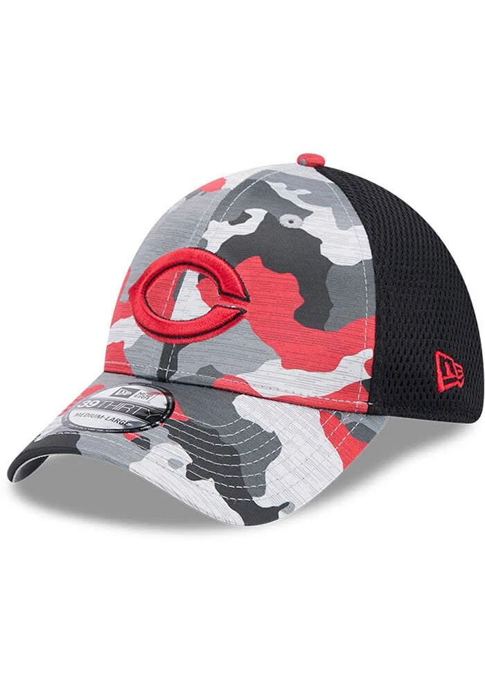 New Era Cincinnati Reds Black 2T Active Training Camo JR 39THIRTY Youth Flex Hat