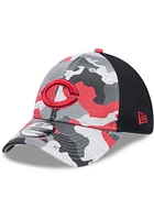 New Era Cincinnati Reds Black 2T Active Training Camo JR 39THIRTY Youth Flex Hat