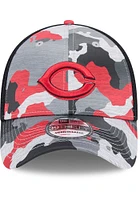 New Era Cincinnati Reds Black 2T Active Training Camo JR 39THIRTY Youth Flex Hat