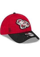 New Era Cincinnati Reds Mens Red 2024 Clubhouse 2T 39THIRTY Flex Hat