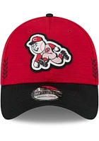 New Era Cincinnati Reds Mens Red 2024 Clubhouse 2T 39THIRTY Flex Hat